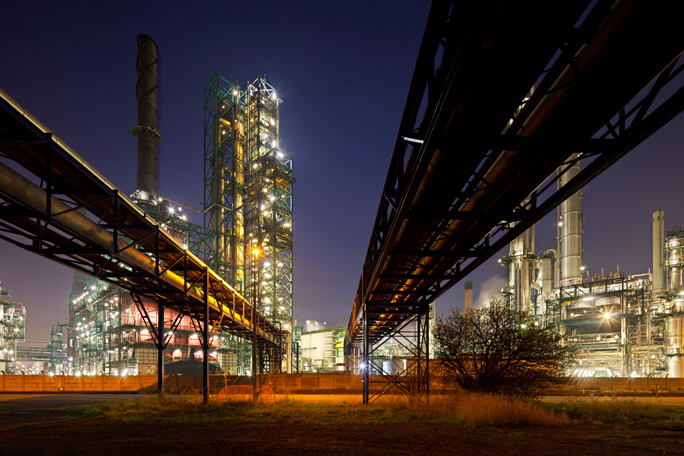 Refinery pipes